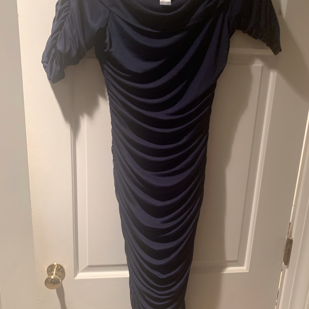 VENUS black ruched dress w/ sequins. Size M.